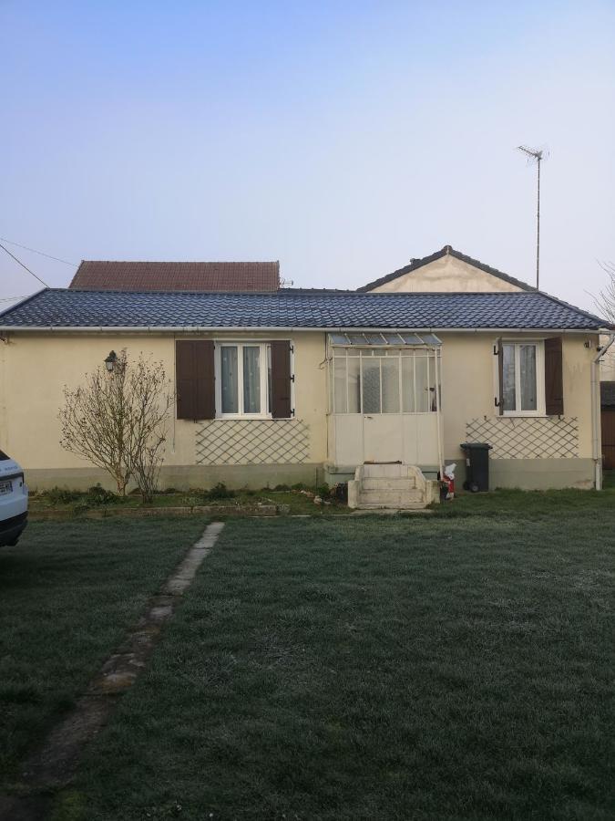 Villa Belle Maison De Vacances Romilly-sur-Seine Exterior foto