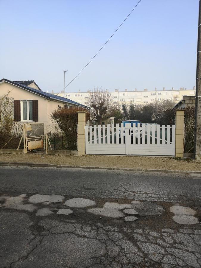 Villa Belle Maison De Vacances Romilly-sur-Seine Exterior foto
